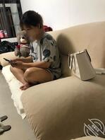 骚姨妈《30》,小姨看表妹回来了,没想到跟着一起来的还有大姨妈,晦气2