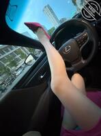 经过给姑姑开导，最终姑姑想接受别人了，喜欢的直接私信2