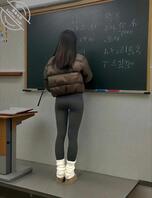 90后年轻教师也是个骚母狗0