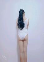 (原创)离异亲姐姐住我家!姐姐穿新买的情趣内衣勾引我,勾引完了还不让我操1