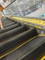 尾随到大长腿、大家看她穿没穿内裤0