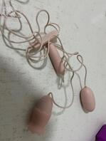 过年突发奇想再加翻东西发现老妈的情趣用品。1