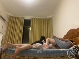 更新老婆跟嫂子同框的照片,望兄弟们海涵!0