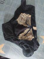 把积累半月的精液全射我舅妈内裤上，就是玩 怼0