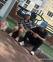 道外江边老头乐（这老娘们一前没看到过）