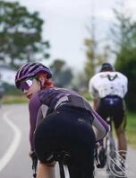 骑行圈潜规则：女生骑车，男生为什么总跟在后面？2