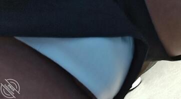 打球的这个小男生走光了2