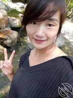 婊子骚妈的子宫是野爹们的储精室和小便池，马桶贱奴
会24小时为野爹服务1