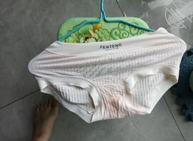 有没有互相交流自己亲友的内衣内裤的。2