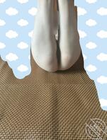 虽然妈妈40多岁了,但身材还是不错的,各位海友觉得怎么样?2