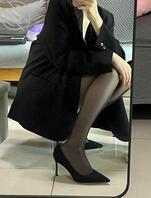 内蒙古包头看看这是谁的骚逼母亲爱给人看臭脚1