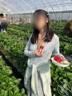 之前去摘草莓露出，居家操老婆0