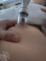 肛塞吸奶器玩弄骚逼人妻，想被好多人侮辱2