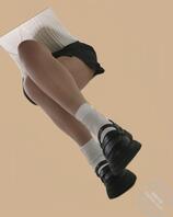 桌底偷拍骚货女大学生美腿，各位觉得值多少钱一晚