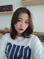 大脸盘子骚逼求操1