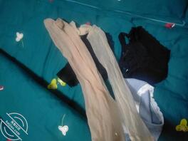 《原创》姐姐上夜班,我偷拿姐姐内裤与丝袜0