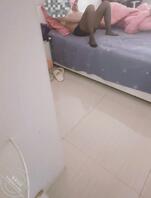 170(原创金币)怀孕的妹妹跟男友打电话发骚!2