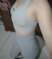 (原创)得知老爸不在家后,把老妈操的大喊救命,最后内射了她。0