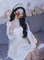 【原创】和宝贝女儿在床上嘻嘻打闹,兽性大发之下强行直接内射了宝贝女儿1