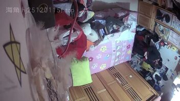 监控视角大胸换衣