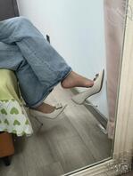 骚脚女友穿高跟挑鞋