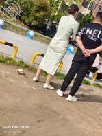 旗袍美女，长相乖巧2