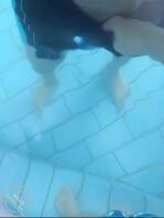 37水上乐园的家庭乱伦(下)水中摸鸡巴 楼道插骚逼 精液满天飞2