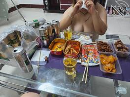 【暗水原创】20.更新当晚老妹儿视频,老妹是我干过那么多女人中阴蒂最大的0