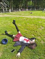 周末陪妹妹会学校闲逛，被她同学误认为情侣1