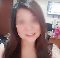 【100%真实】巨乳肥臀农村大妈穿不同哺乳內衣1