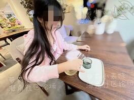 【原创内容37】周末约表妹喝茶,一身粉色装扮,看的鼻血直流0