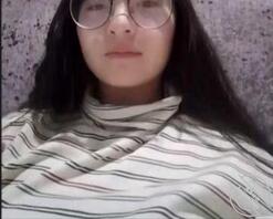 现在的学生自己曝光都这么母狗吗眼睛婊背地里真反差1