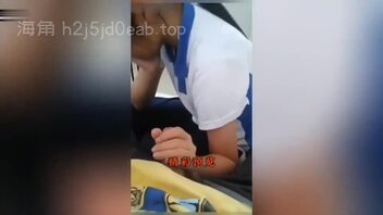 快高考的侄女来找我放松一下，调教这个小母狗