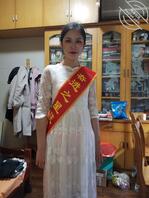 姐姐白天努力上班养家  晚上-