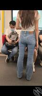 地铁偷拍极品美女美乳