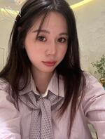 我是张依菲，有什么要问的就问吧，我这会挺闲的呢1