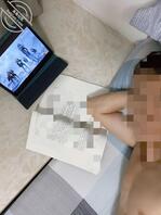 15 开学太忙了,忙里偷闲登陆海角给大哥们报告我在老妈手机里看到了裸照!1