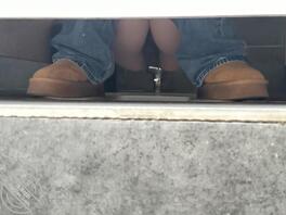 厕拍 眼镜女大0