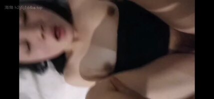 绿龟出卖老婆，露脸是最大的诚意，剃毛无套猛操