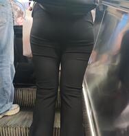 小姐姐的黑色紧身裤0