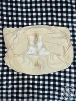 昨天姑妈没有换内裤，所以就没有更新，但是今天换了。1