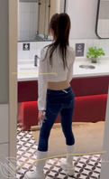 高颜值极品美女厕拍，1