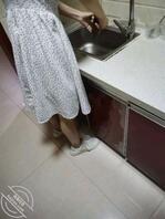 【原创】(2)去妹妹房间叫她洗碗,一瞬间脑海里充满AV剧情,差点后入0