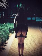 漏出马脚，小区楼下公园