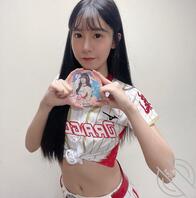 前啦啦队员“Ruby”逆天长腿让人著迷 制服底下藏饱满身材2