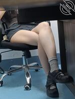 每天偷拍女同事系列2