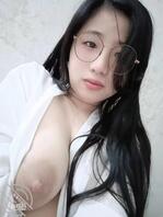 淫荡反差骚母狗人妻廖骚货