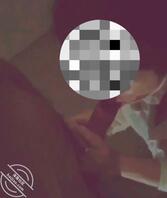 真实母子乱伦等待着儿子上床操自己1