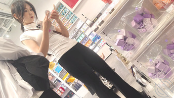 真实偷拍紧身瑜伽裤