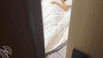 胆小的叔叔一改常态，猥亵新婚怀孕的嫂子强行内射